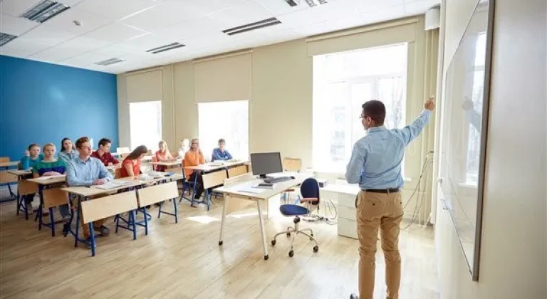 Okullarda "görgü kuralları" müfredat kapsamına alındı