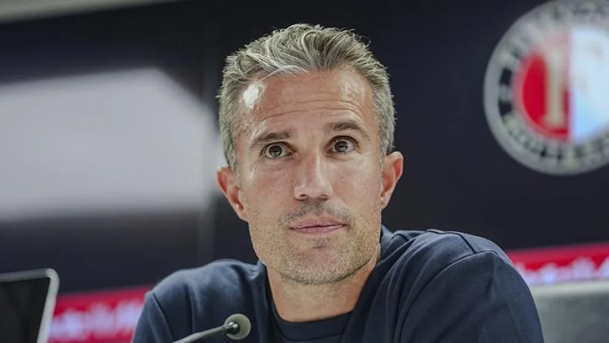 Robin van Persie: 'Tur şansını yüzde 50-50 olarak görüyorum'